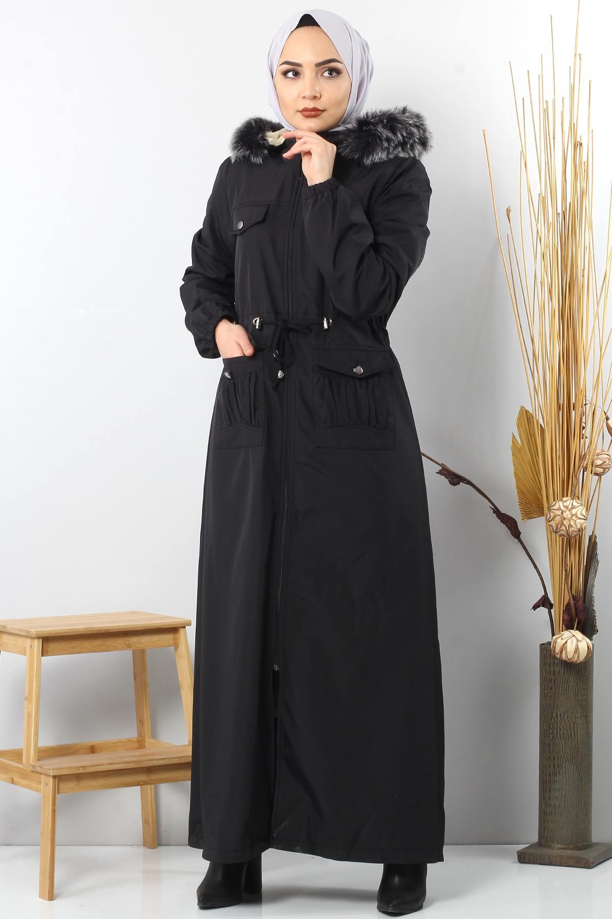 Full length coat TSD8907 with pockets Black.