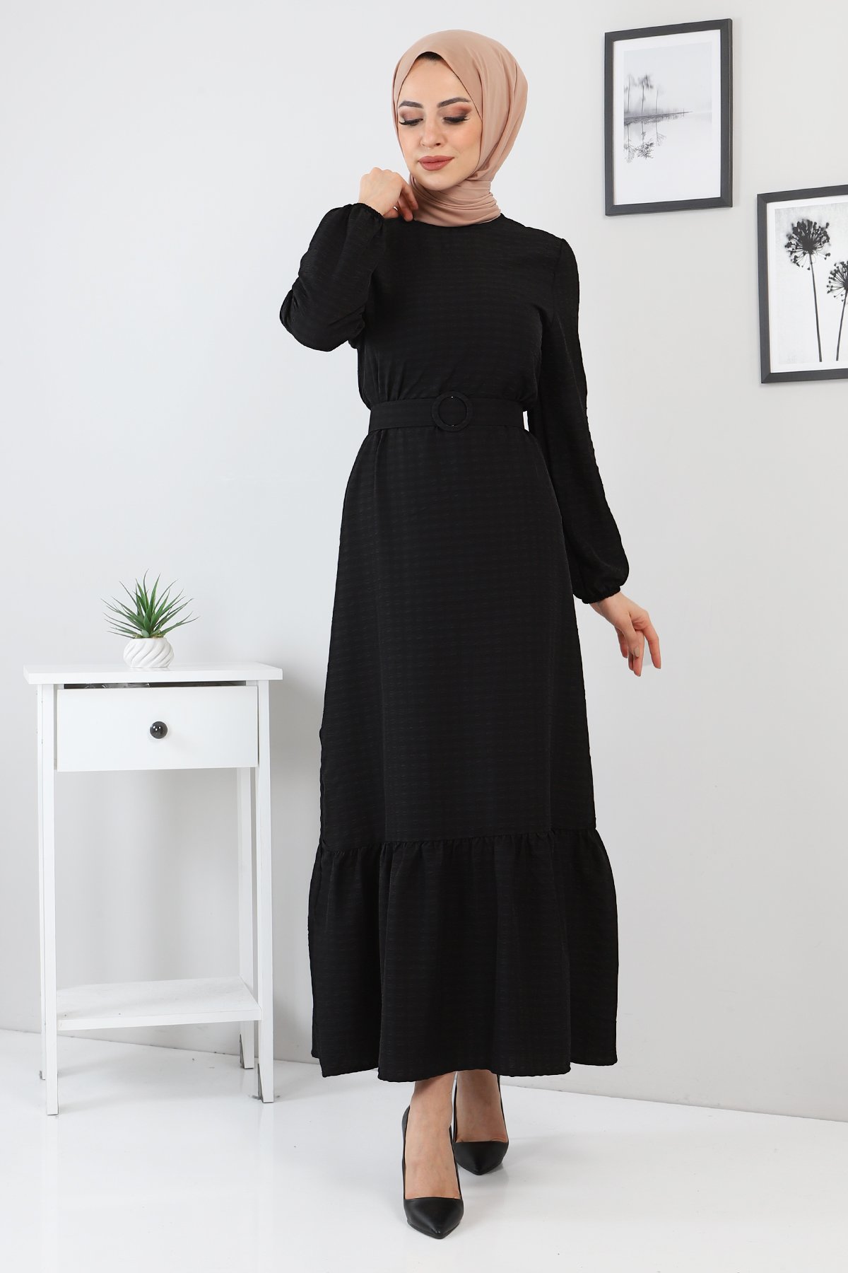 Kemer Detaylı Kareli Elbise TSD220133 Siyah
