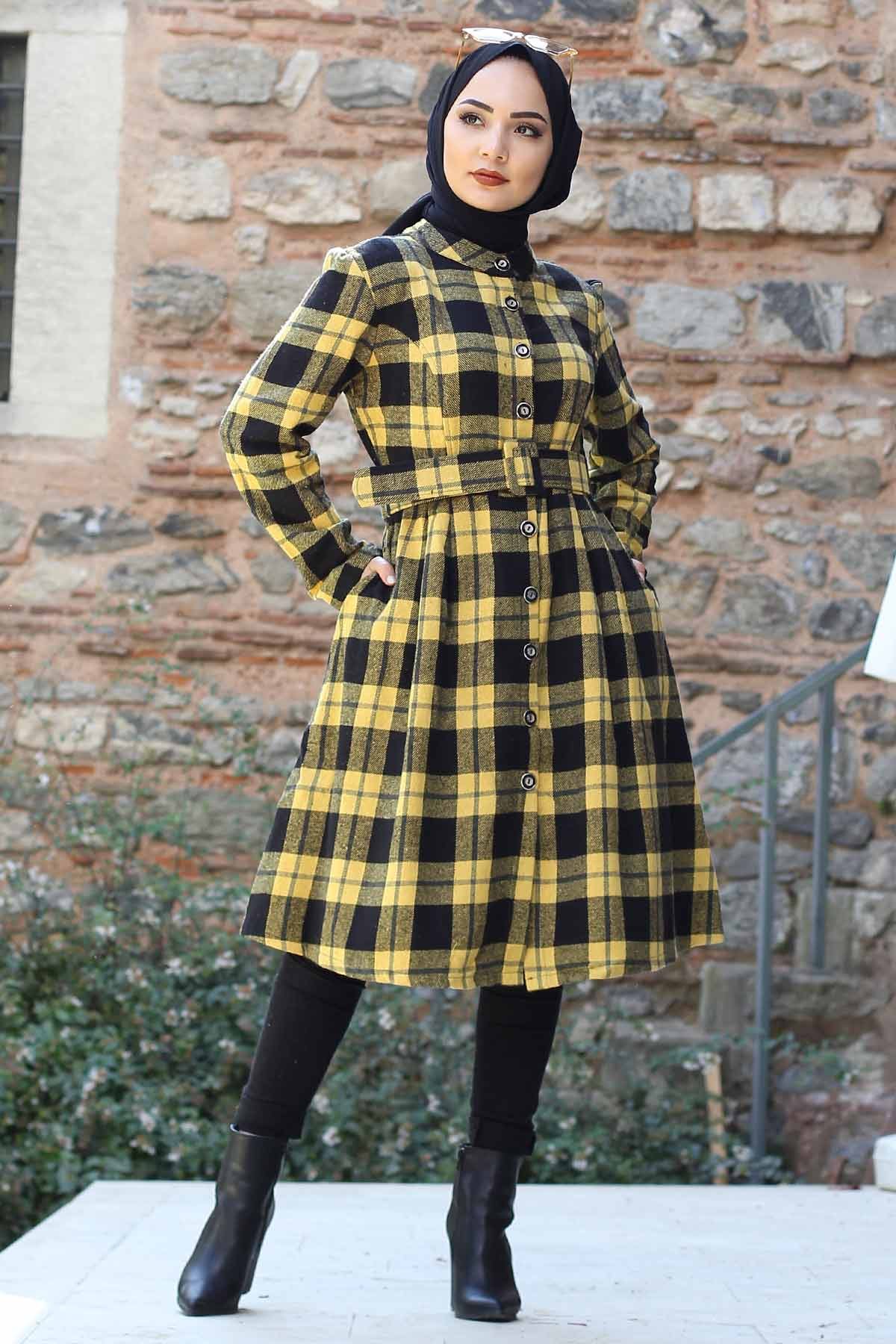 Plaid Patterned Arched Cape TSD0257 Mustard