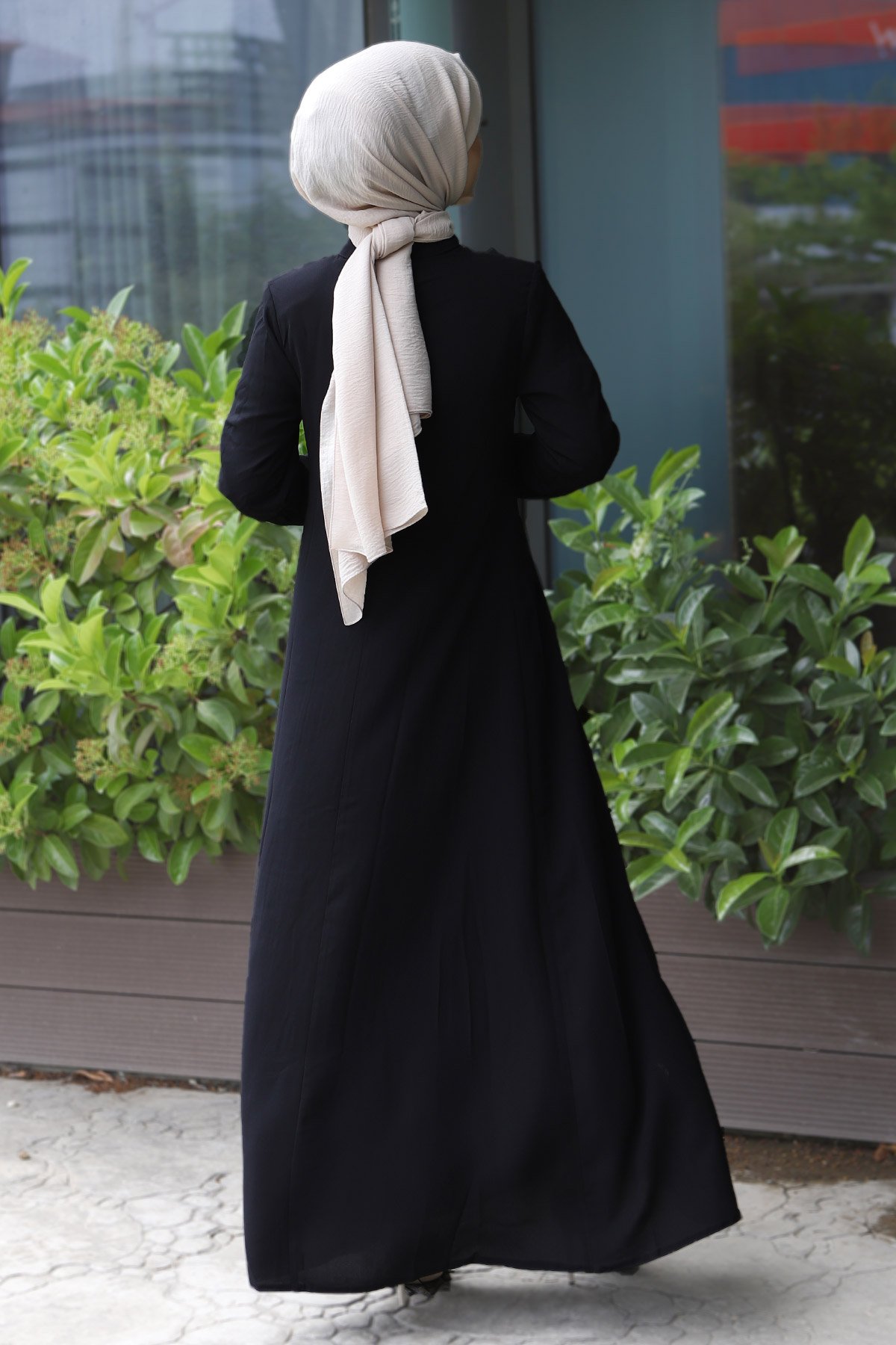 عباية حجاب مطرزة TSD7026 أسود